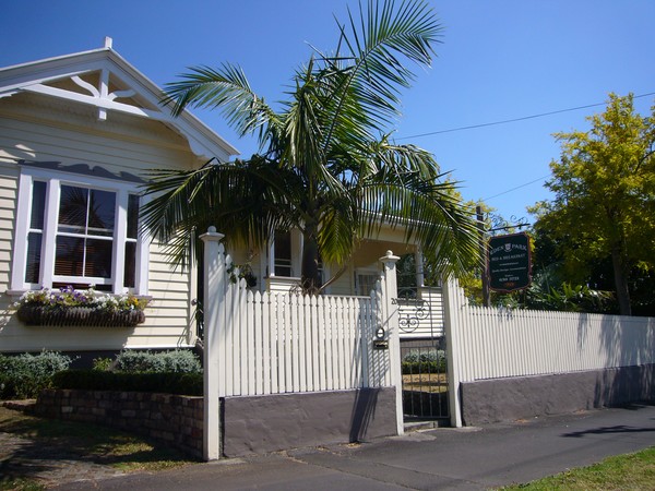 Eden Park Bed & Breakfast on the market for sale &#8211; benefitting from its proximity to the crowd-pulling potential of the redeveloped Eden Park stadium. 